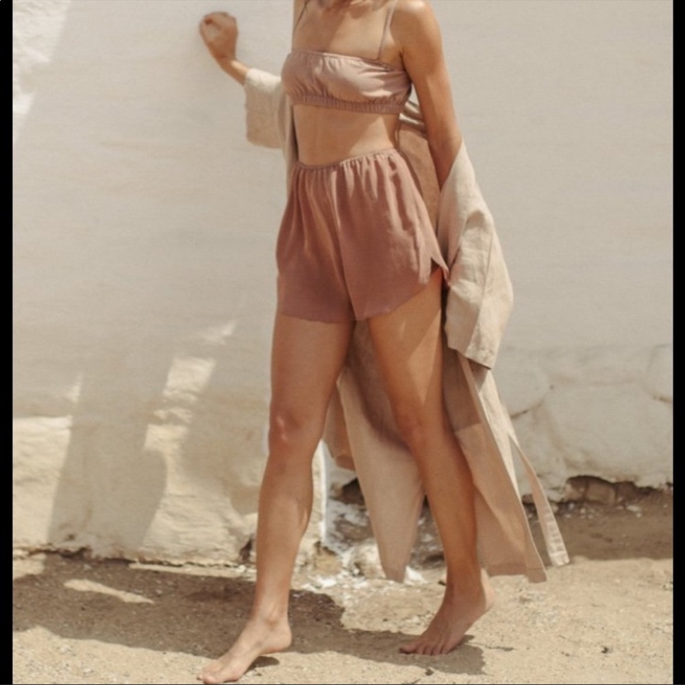 Ozma of California Mae Short Sand Cupro M NWOT